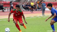 Thailand terus menggempur di sisi waktu. Sementara itu, Indonesia bertahan dengan sangat baik. Tak ada gol tambahan hingga laga usai. Indonesia menutup pertandingan dengan kemenangan 2-1.