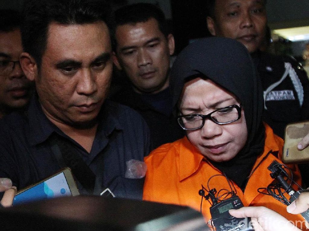 Kena OTT KPK, Eni Saragih Dicoret dari Daftar Bacaleg Golkar Kena OTT KPK, Eni Saragih Dicoret dari Daftar Bacaleg Golkar