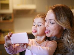 Saat si Kecil Mengajak Wefie, Jangan Segan Melakukannya Ya, Bun