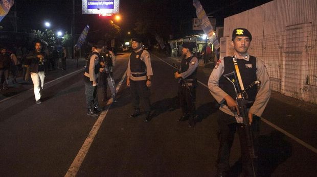 Penangkapan terduga teroris di Kaliurang, DI Yogyakarta, Sabtu (14/7).