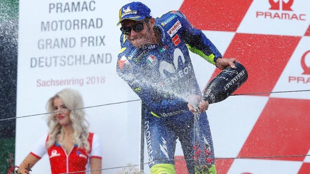 Valentino Rossi menilai balapan 15 tahun lalu lebih romantis dibandingkan saat ini. (