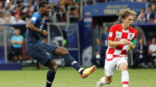 Paul Pogba mencetak gol ke gawang Kroasia.