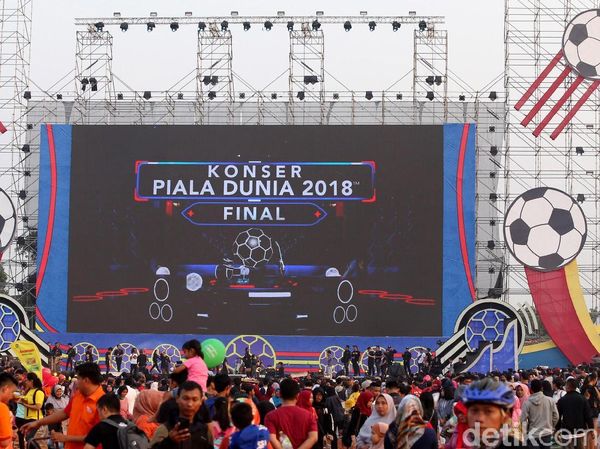 Meriahnya Lapangan Sunburst BSD Jelang Nobar Final Piala Dunia 2018