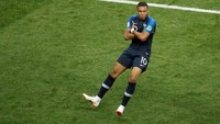 Kylian Mbappe terpilih sebagai pemain muda terbaik. Remaja 19 tahun ini tampil luar biasa di sepanjang Piala Dunia 2018. Total dia mencetak empat gol, termasuk satu di laga final (REUTERS/Christian Hartmann)