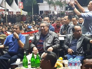 SBY Nobar Final Piala Dunia di Transmart Yogyakarta