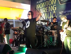 Kemeriahan Nobar Piala Dunia di Transmart Padang