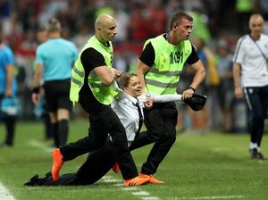 Band Punk Pussy Riot Sang Penyusup Final Piala Dunia 2018