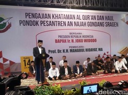 Di Ponpes Sragen, Jokowi Bicara Soal Burung di Dalam Sangkar