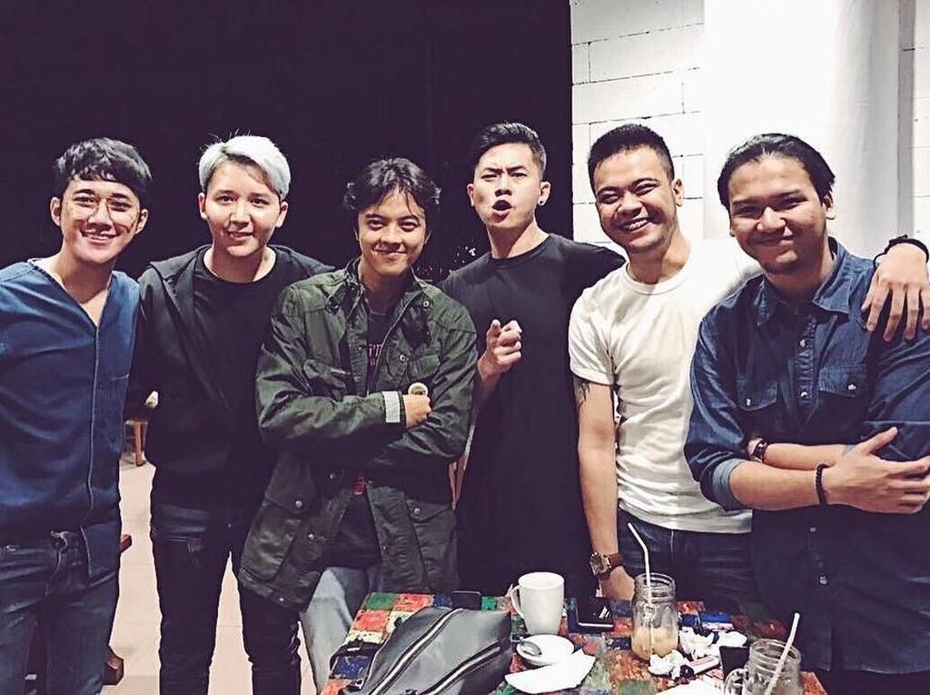 Nyanyi Lagu Super Junior di Panggung HUT Transmedia ke-17, Smash Kegirangan Nyanyi Lagu Super Junior di Panggung HUT Transmedia ke-17, Smash Kegirangan