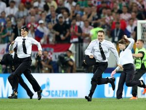 Siapa Sebenarnya Pussy Riot yang Ganggu Final Piala Dunia?