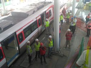 LRT Jakarta Diresmikan 10 Agustus LRT Jakarta Diresmikan 10 Agustus