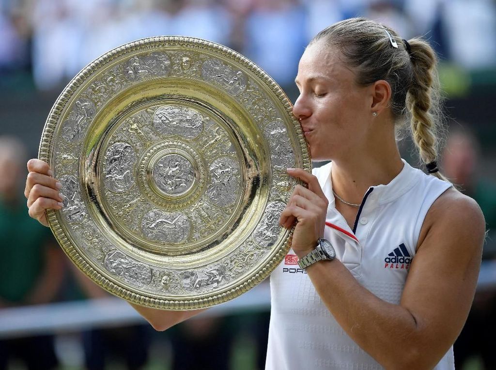 Taklukkan Serena, Kerber Juara Wimbledon Taklukkan Serena, Kerber Juara Wimbledon