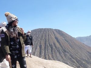 Tak Cuma Gila Bola, Ini Buktinya Via Vallen Juga Senang Olahraga