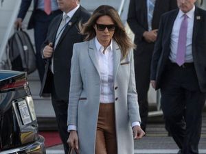 Trump Ditekan Melania untuk Pecat Wakil Penasihat Keamanan