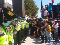 Kasus PT RUM Sukoharjo, Massa Aksi Tuntut 7 Aktivis Dibebaskan