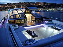 Siapa Pengusaha Malaysia yang Beli Perahu Lapis Emas Rp 64 T?