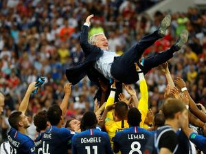 Prancis Juara Dunia, Deschamps Samai Rekor Zagallo dan Beckenbauer Prancis Juara Dunia, Deschamps Samai Rekor Zagallo dan Beckenbauer