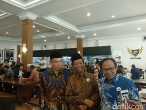 Jokowi: Mahfud MD Sangat Bagus, Masuk Digodok Jadi Cawapres