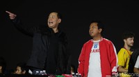 Chairman CT Corp Chairul Tanjung hingga Ketum Partai Persatuan Pembangunan (PPP) Romahurmuziy turut hadir di acara nonton bareng Piala Dunia 2018.