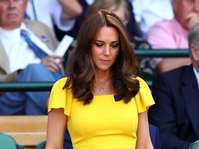 Kate Middleton Bersinar Pakai Gaun Kuning di Final Wimbledon