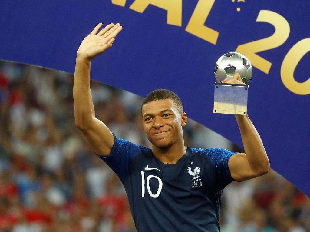 Sanjungan Pele ke Mbappe Sanjungan Pele ke Mbappe