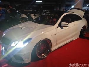 Mercedes-Benz E 250 Keren dari Malang