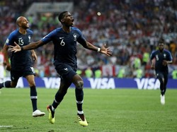 Paul Pogba merayakan gol yang dicetak di menit ke-59. Reuters/Carl Recine.