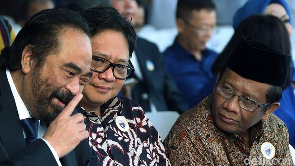 Sstt... Airlangga dan Mahfud MD Duduk Berdampingan di ABN Nasdem