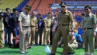 Pjs Gubernur Jabar M Iriawan saat meninjau Stadion Si Jalak Harupat.