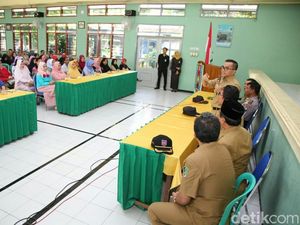 Mengutip Bung Karno, Bupati Anas Motivasi Pelajar Cinta Indonesia