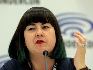 Mariko Tamaki Didaulat Jadi Penulis Komik Superhero Terbaik di 2018