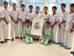 Diberitahu Soal Penyelam yang Tewas, 12 Remaja Thailand Menangis