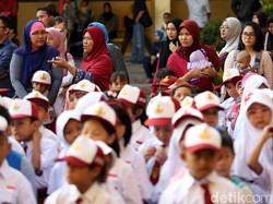 E-Commerce Jadi Buruan Perlengkapan Sekolah
