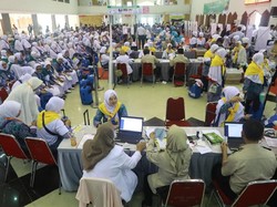 Jemaah Haji Kloter Pertama Masuk Embarkasi, Jalani Rekam Biometrik