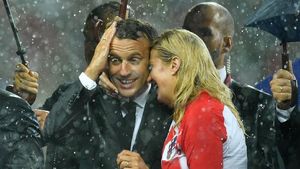 Kemesraan Presiden Kroasia-Presiden Prancis di Final Piala Dunia
