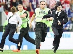 Dipenjara Lagi Setelah Dilepas, Pussy Riot Tertawa