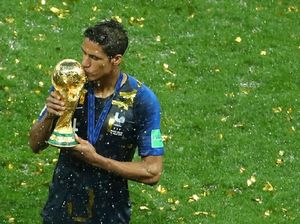 Varane Soal Pemain Prancis Tak Masuk Nominasi Pemain Terbaik dunia Varane Soal Pemain Prancis Tak Masuk Nominasi Pemain Terbaik dunia
