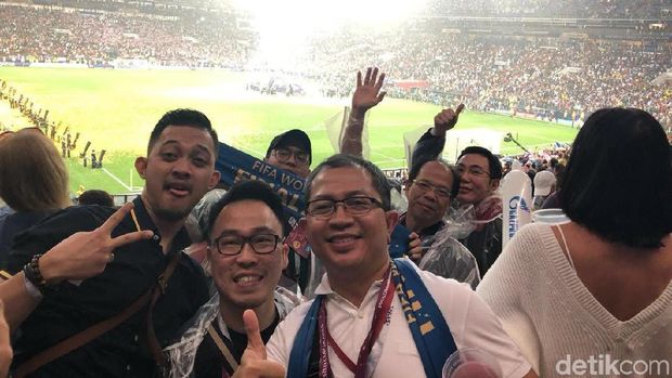 Final Piala Dunia: Pesta Akbar, Pestanya Umat Manusia