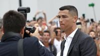 Ronaldo + 10 Sosok Top Lain yang Main di Real Madrid dan Juventus