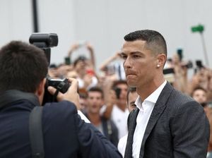 Ronaldo dan Deretan Pemain Termahal di Atas 30 Tahun Ronaldo dan Deretan Pemain Termahal di Atas 30 Tahun