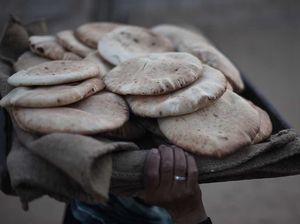 Para Arkeolog Temukan Roti Tertua di Dunia dari Ribuan Tahun Lalu Para Arkeolog Temukan Roti Tertua di Dunia dari Ribuan Tahun Lalu