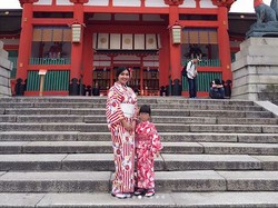 Senjata Rahasia Ini yang Diberikan Denada untuk Kuatkan Putrinya