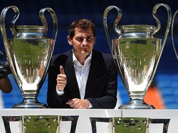 Iker Casillas pergi meninggalkan Real Madrid pada 2015. Ada kabar yang menyebut bahwa si kiper dipaksa pergi oleh Presiden Florentino Perez. (Foto: Denis Doyle/Getty Images)