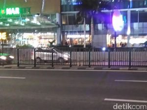 Bendera Peserta Asian Games yang Diikat Bambu Dicabut