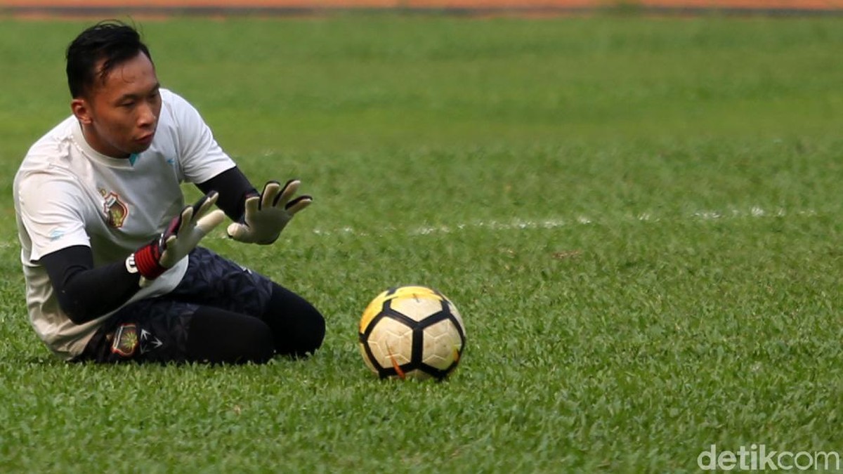 Awan Setho dicadangkan terus setelah Bhayangkara FC ditangani Paul Munster. (Foto: Agung Pambudhy/detikSport)