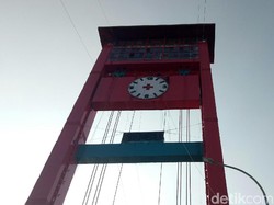 Terus Bersolek, Jembatan Ampera Kini Punya Jam Analog Raksasa