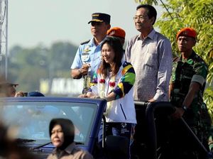 Api Obor Asian Games Dikawal Susy Susanti dari India