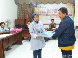 KPU Purworejo Tolak Berkas Pendaftaran Bacaleg 2 Parpol KPU Purworejo Tolak Berkas Pendaftaran Bacaleg 2 Parpol