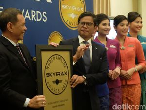 Kali Kelima Garuda Indonesia Raih Gelar Worlds Best Cabin Crew Kali Kelima Garuda Indonesia Raih Gelar Worlds Best Cabin Crew