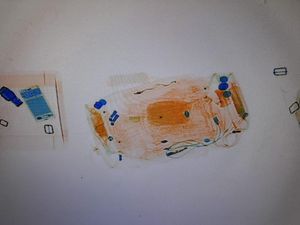 Bawa 4 Kg Sabu, Sepasang Kekasih Ditangkap di Bandara Kualanamu